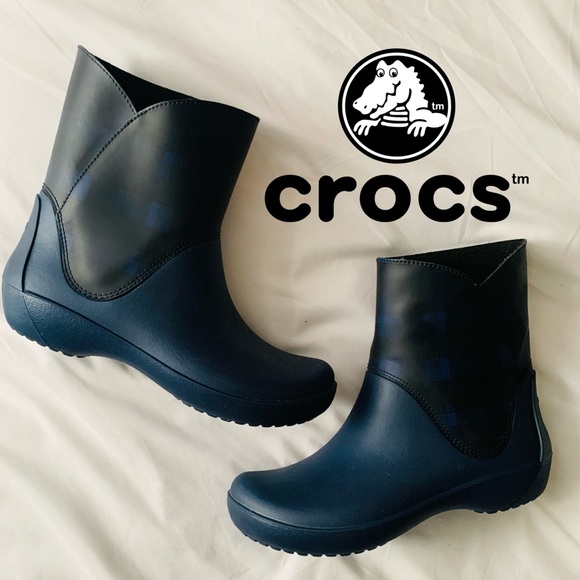 CROCS | Shoes | Crocs Rainfloe Graphic 